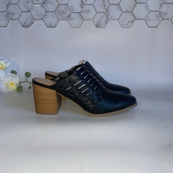 NEW! 🎊 LC Lauren Conrad Black Mules - Picture 2 of 8